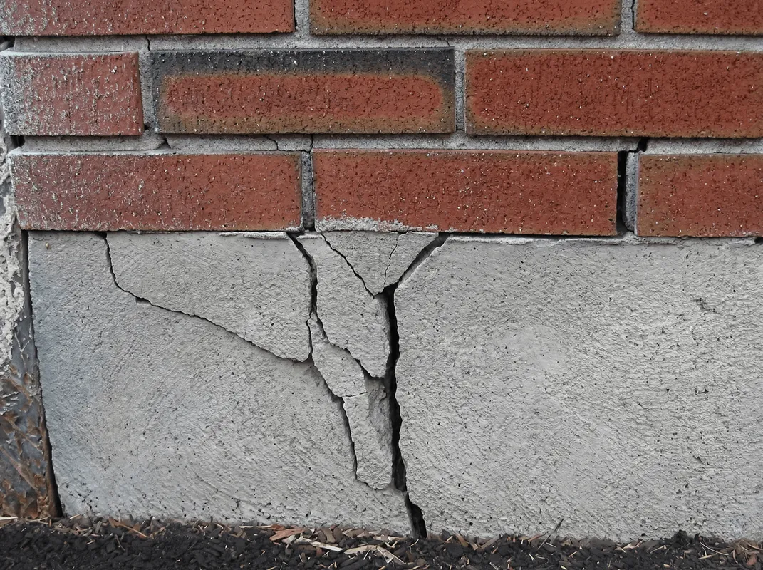 Concrete foundation with serious structural damage in Columbia, MO